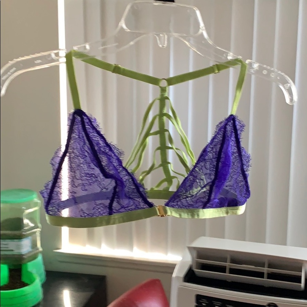 Bra - Picture 3 of 4